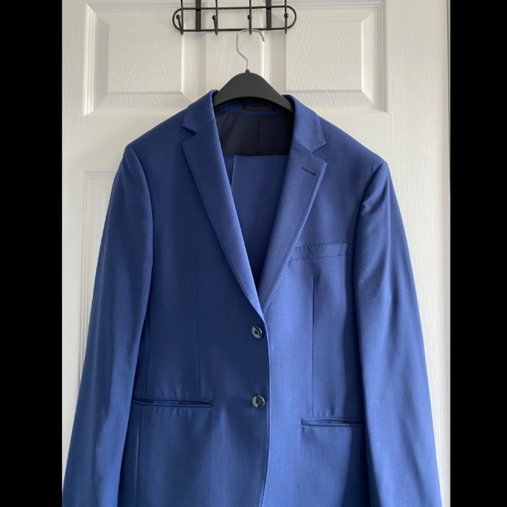 Calvin Klein full suit, size 38s